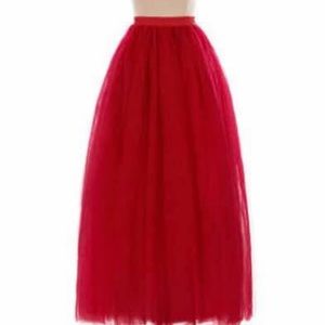 Plus size red tutu skirt will fit size 14-18